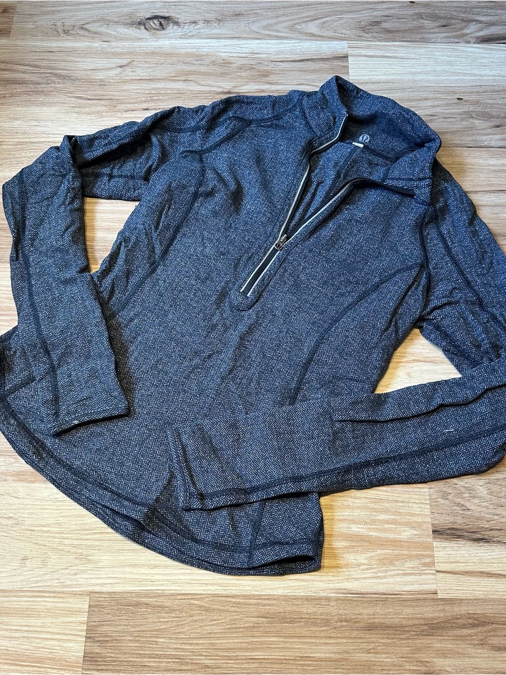 Lululemon Athletica Long Sleeve Pullover